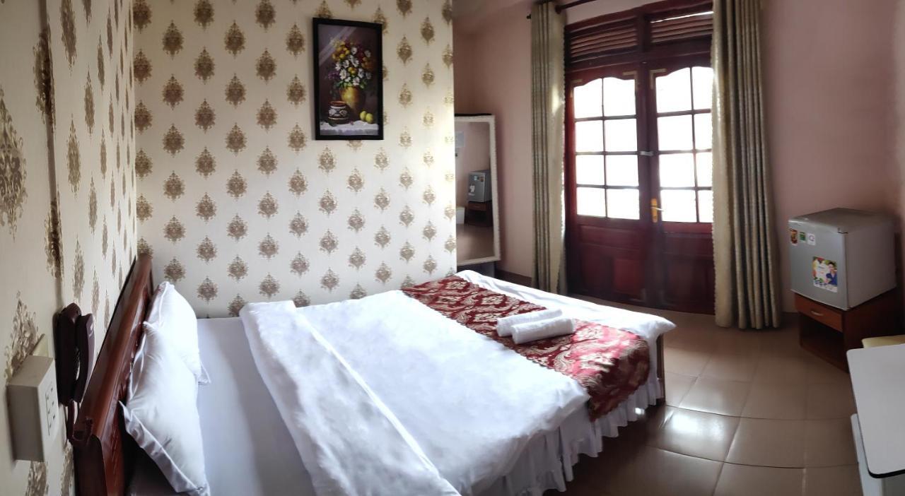 Hoang Uyen Hotel 大叻 外观 照片